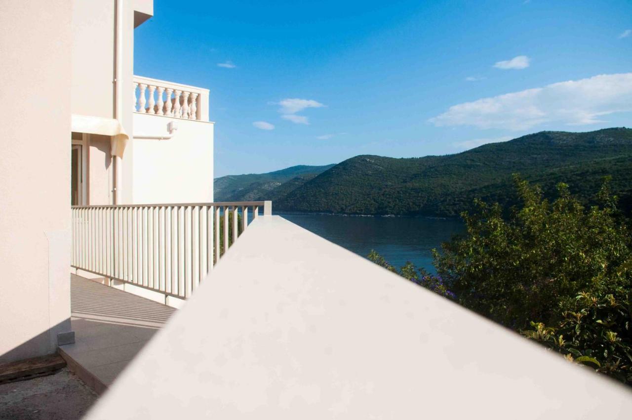 Apartment Jelena Молунат Екстериор снимка