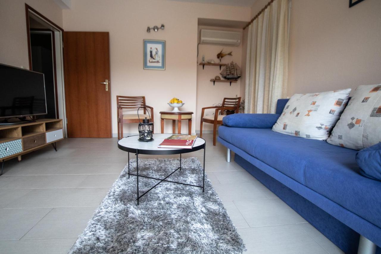 Apartment Jelena Молунат Екстериор снимка